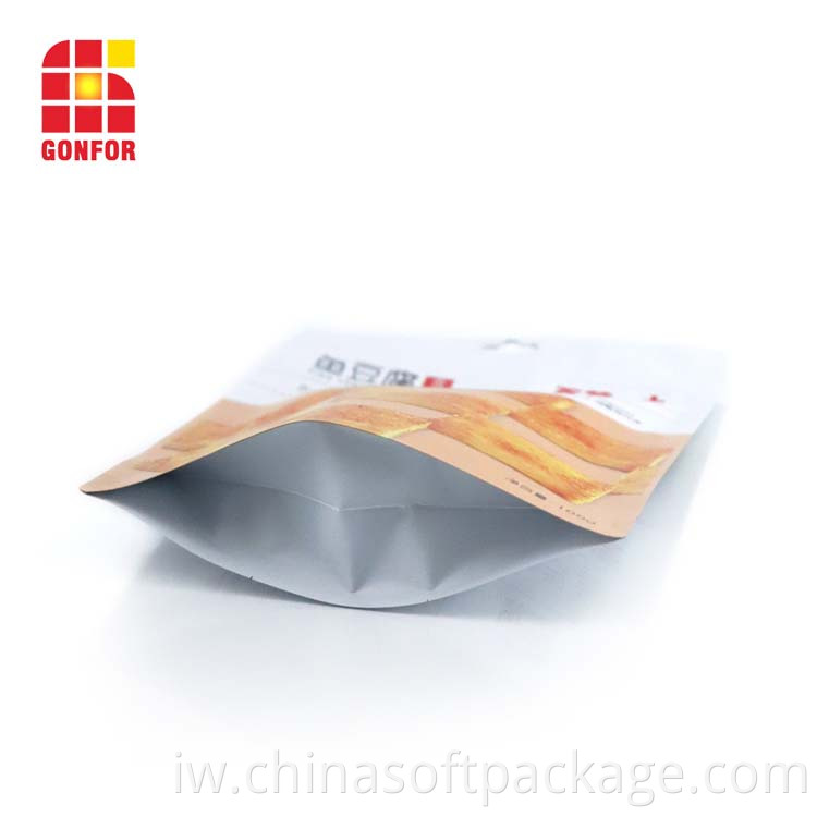 Snack Packaging Stand Up Pouch With Zipper And Hang Hole
